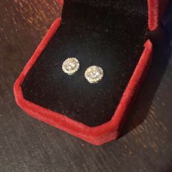 Diamond Stud Earrings Have The Papers To It