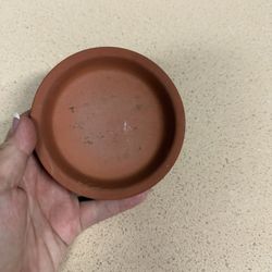 clay planter holder