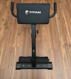 Hyper / Roman Chair