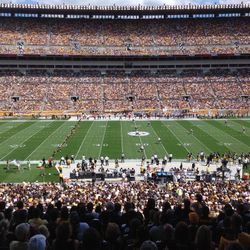Steelers vs Chiefs 12/25 - (4) Club Tickets In Sec 234