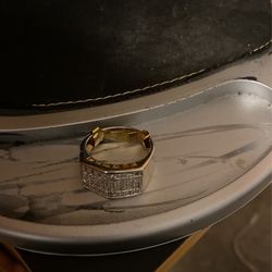 Men’s Unknown Stones And Metal Ring Plated?