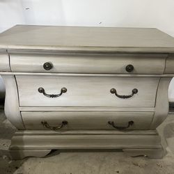 Dresser Or Nightstand 