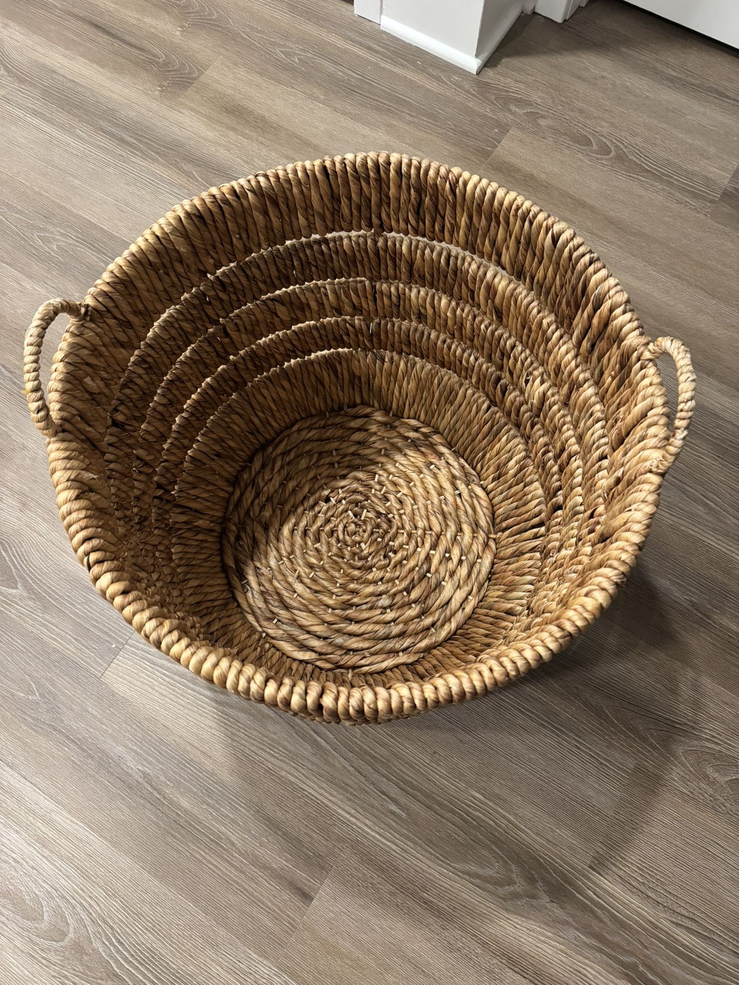 Large Wove Basket