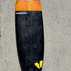 Surf Board 5’10 