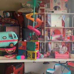Huge lol Over 50 lol Dolls 2 Doll House Tons Of Accessories And Furniture 