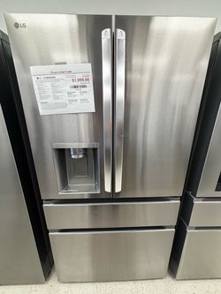 LG French Door Refrigerator Stainless Steel with a Convertible Middle Section • 1 Year Warranty Included