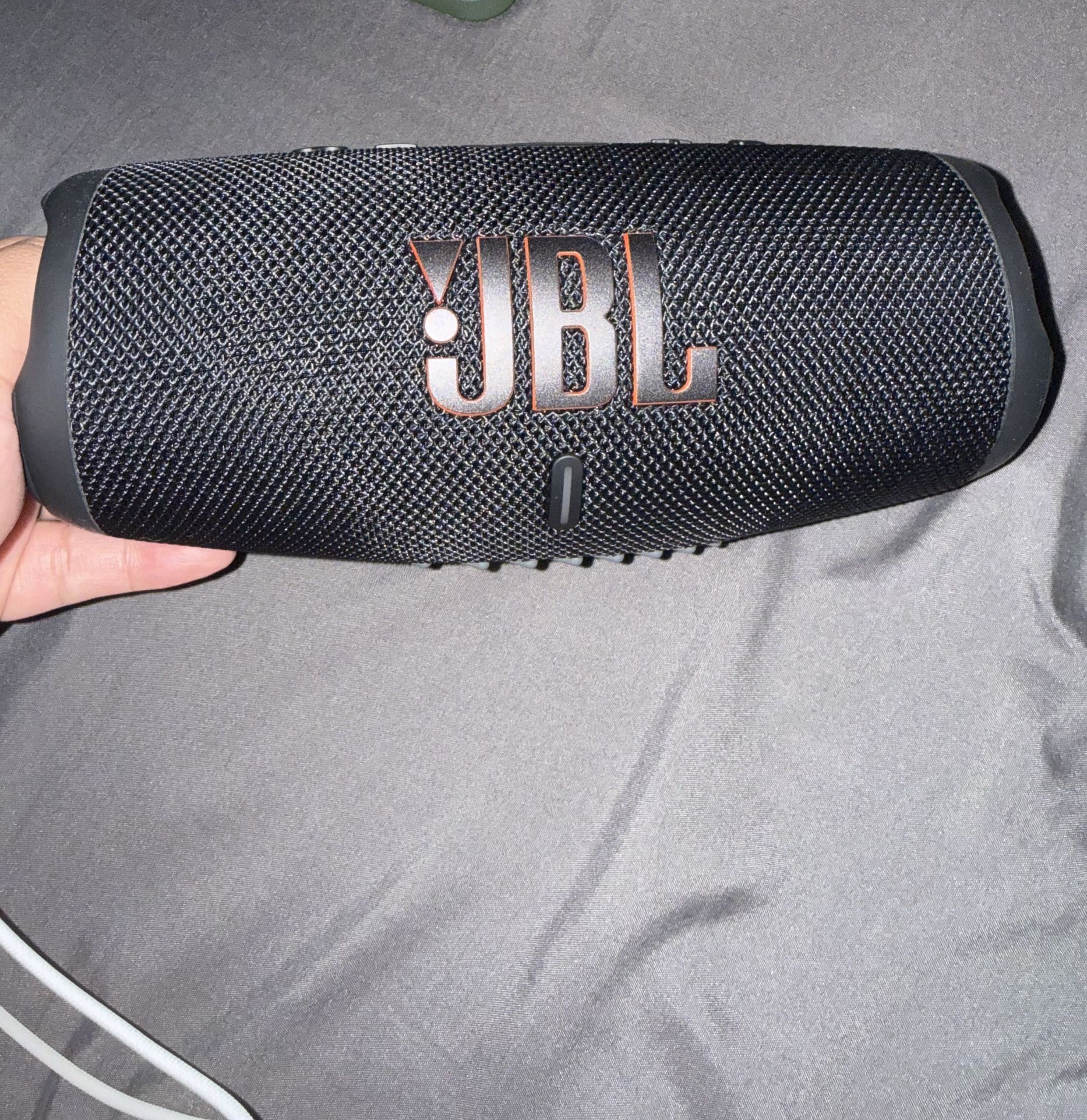 JBL Charge 5