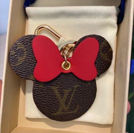 LOUIS VUITTON Minnie Mouse Keychain