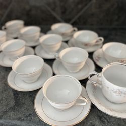 12 Teacups & Saucers