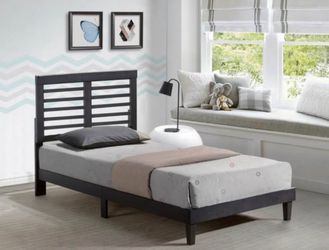Twin Platform Bed Frame with Slatted Headboard