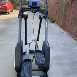 NordicTrack FreeStride FS10i Electric Elliptical Machines