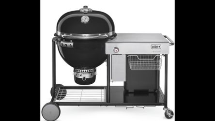 Weber Summit Charcoal Grilling Center 18501001