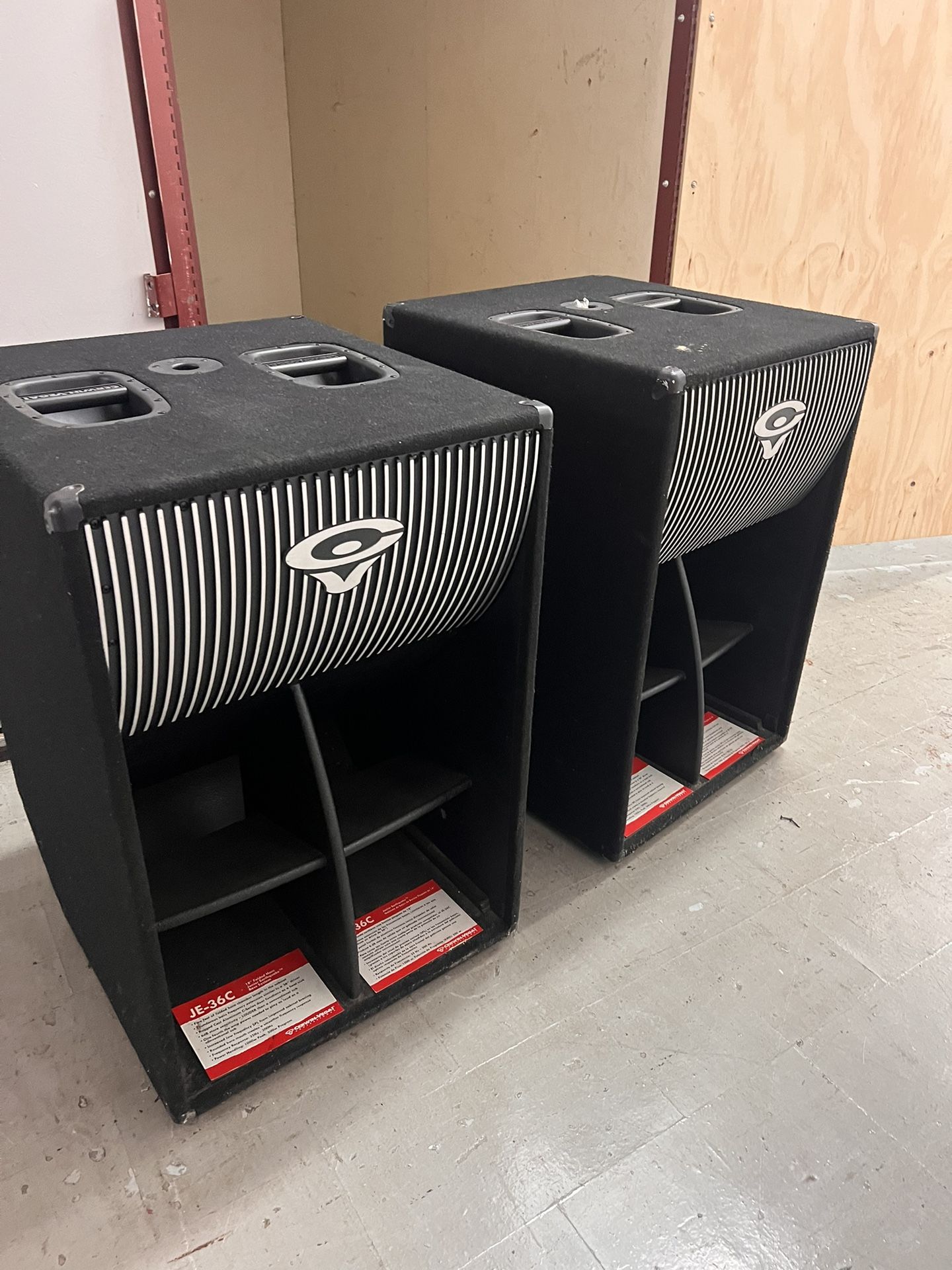 Cerwin Vega JE-36 C