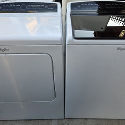 Whirlpool Cabrio Washer And Gas Dryer Set 