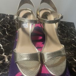Gold Dressy Shoes