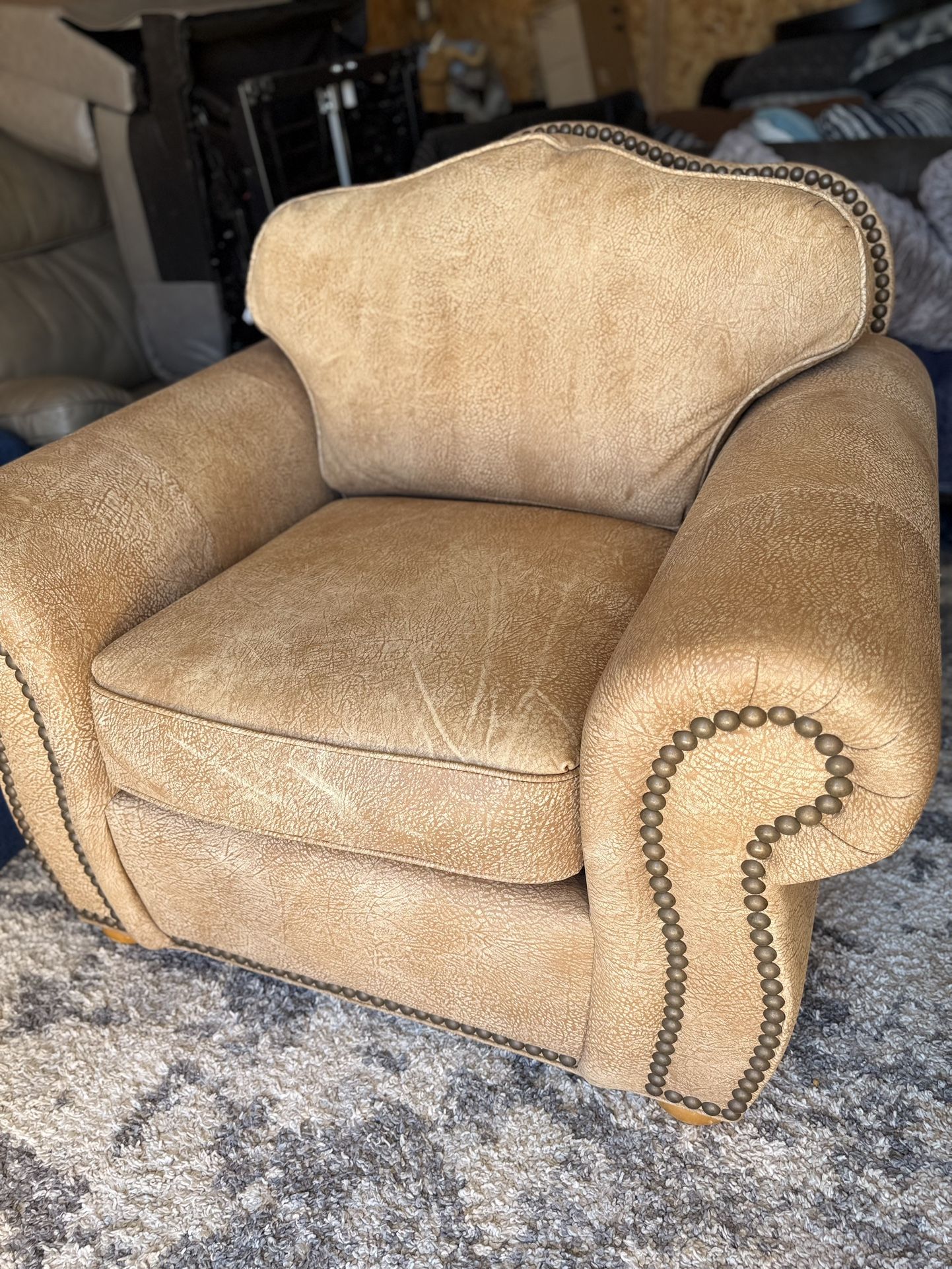 Oversized Leather Armchair Color Camel (L44"D38"H21")