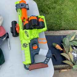 Nerf Doninator Zombie Strike