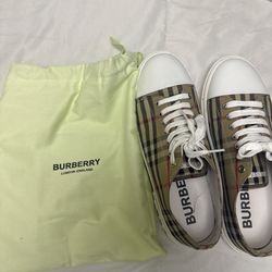 Burberry Shoes