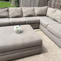 Sectional Couch 
