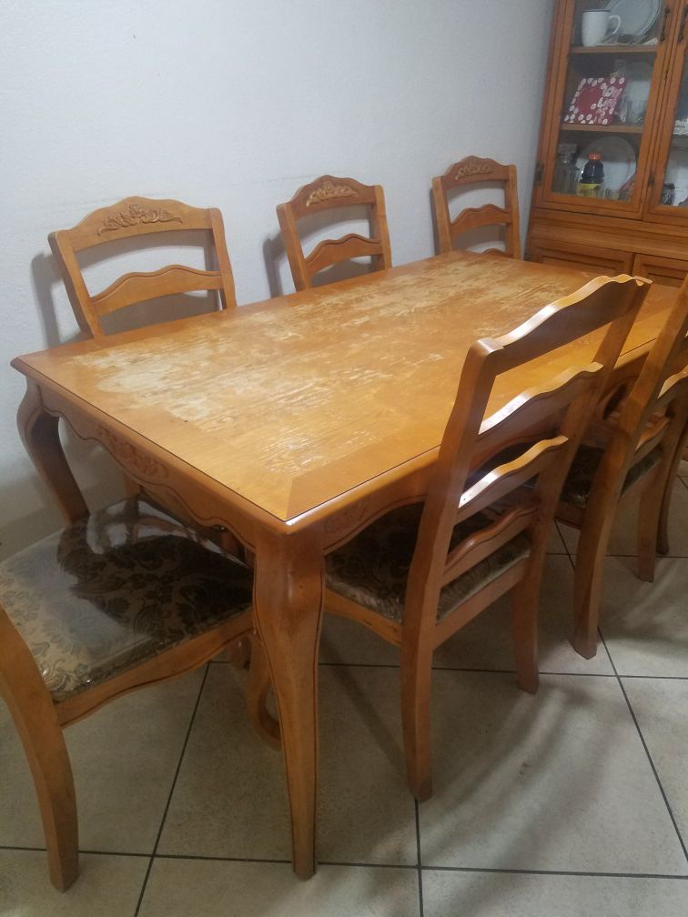 Used dining table for 6