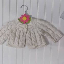 Baby Gap girls size Up To 3M ivory cable knit sweater
