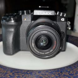 lumix g7 DMC  FOR SALE 