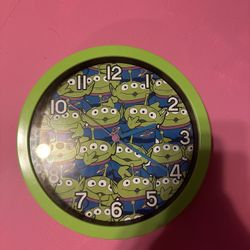 Alien Clock $5