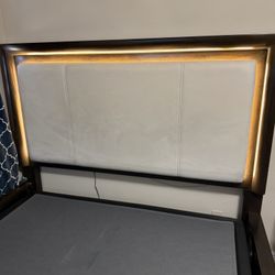 Juego De Cama Con Base Reclinable ,  Tamaño King , Color Como Se Muestra 