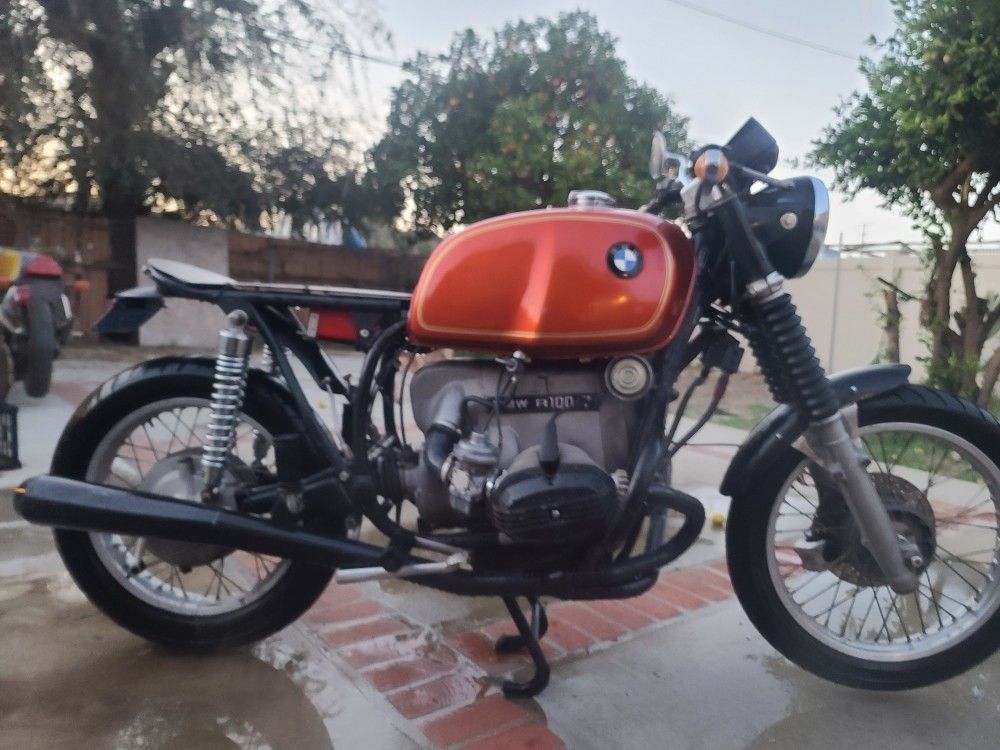 Motorcycle BMW R100/7