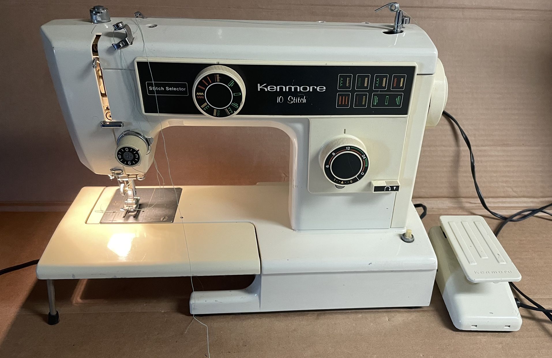 Kenmore 10 Stitch Sewing Machine With Foot Pedal