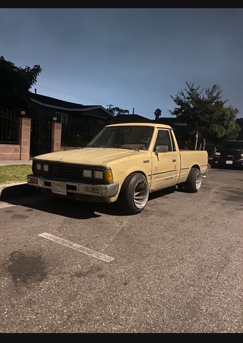 1985 Datsun Pickup