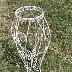 Metal Scroll Plant Stand