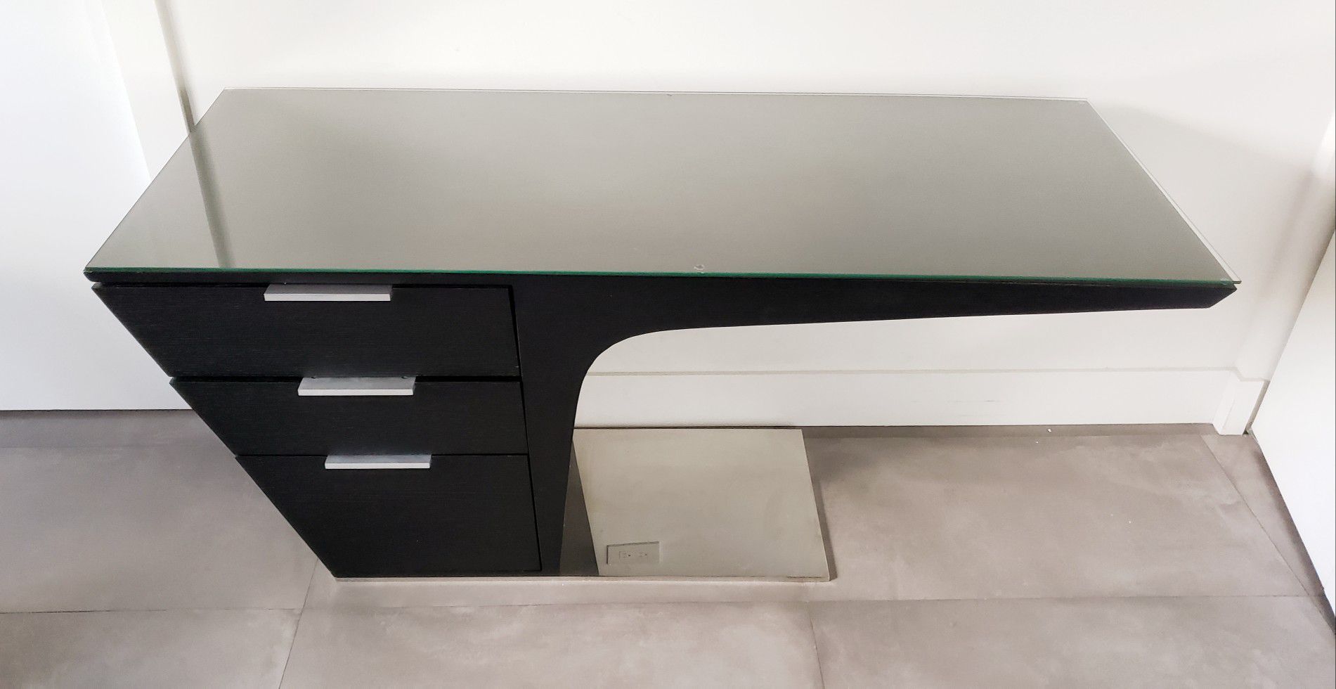 Modern Wengue Desk from El Dorado Furniture. Glass top. Beautiful & stylish!