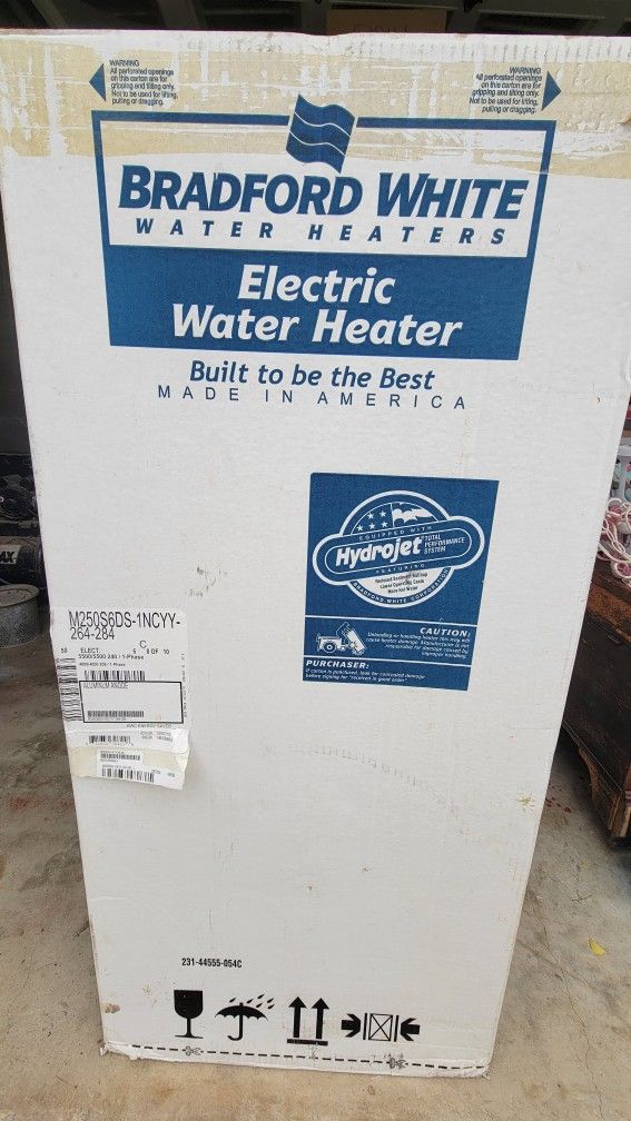 Bradford White 50 Gallon Electric Water Heater for Sale in Castroville