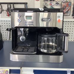 Delonghi Coffee Maker With Expresso 