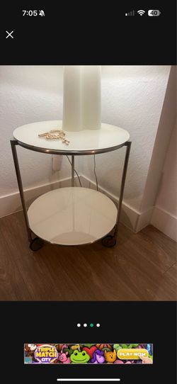 Pretty home decoration table ( ask for price)