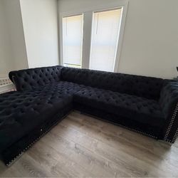 Sectional couch