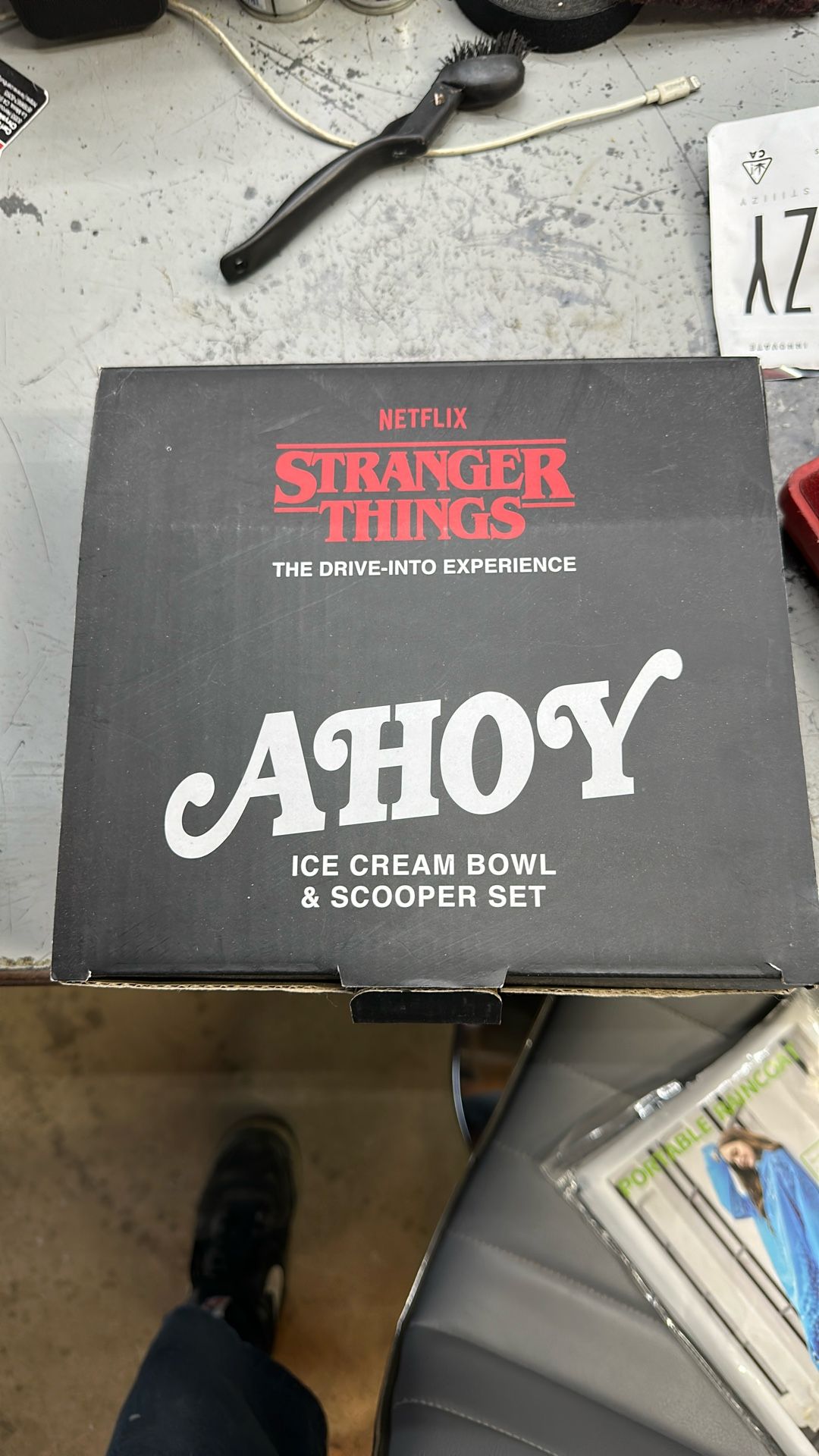 Stranger Things Ice Cream Bowl & Scooper