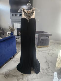 Brand New Gorgeous Black And Nude Evening Gown Dress