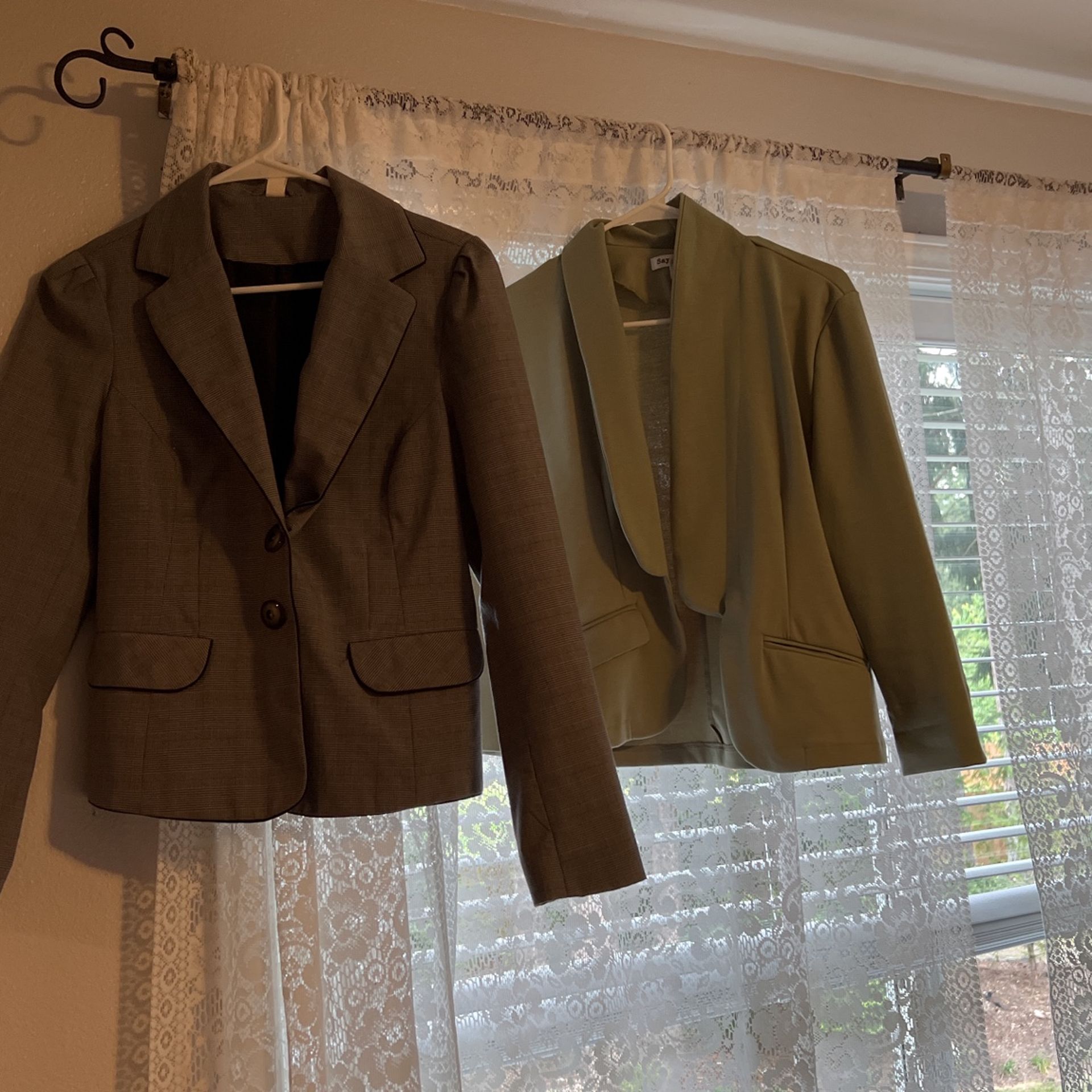 Women’s blazers size medium