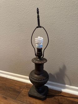 Dark Bronze Metal Cherubs Art Deco Ornate Table Lamp