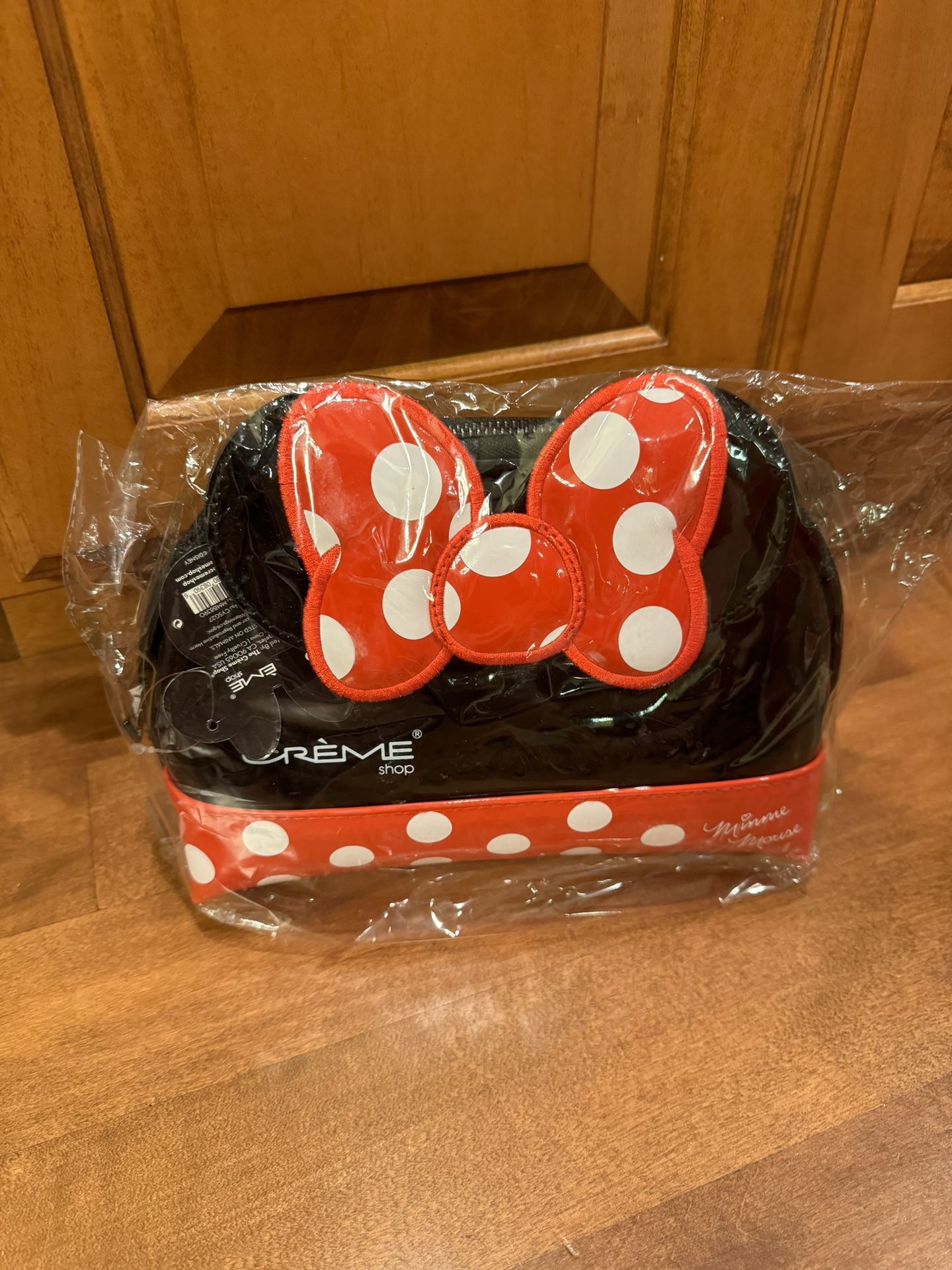 Disney Minne Mouse Creme Shop Makeup Bag Shipping Avaialbe 