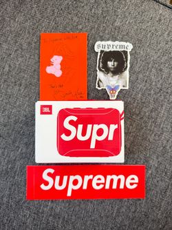 Supreme JBL Go 5 speaker