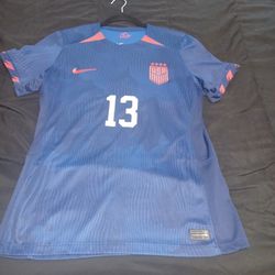 US Women's National Large Slim Fit