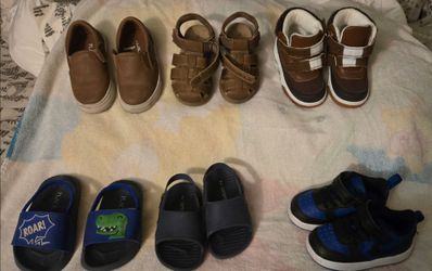 6 pairs of toddler boys sz 7 shoes
