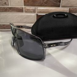 Sutro sunglasses Gray frame / prizm lenses  
