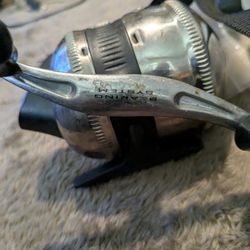 Fishing Reel