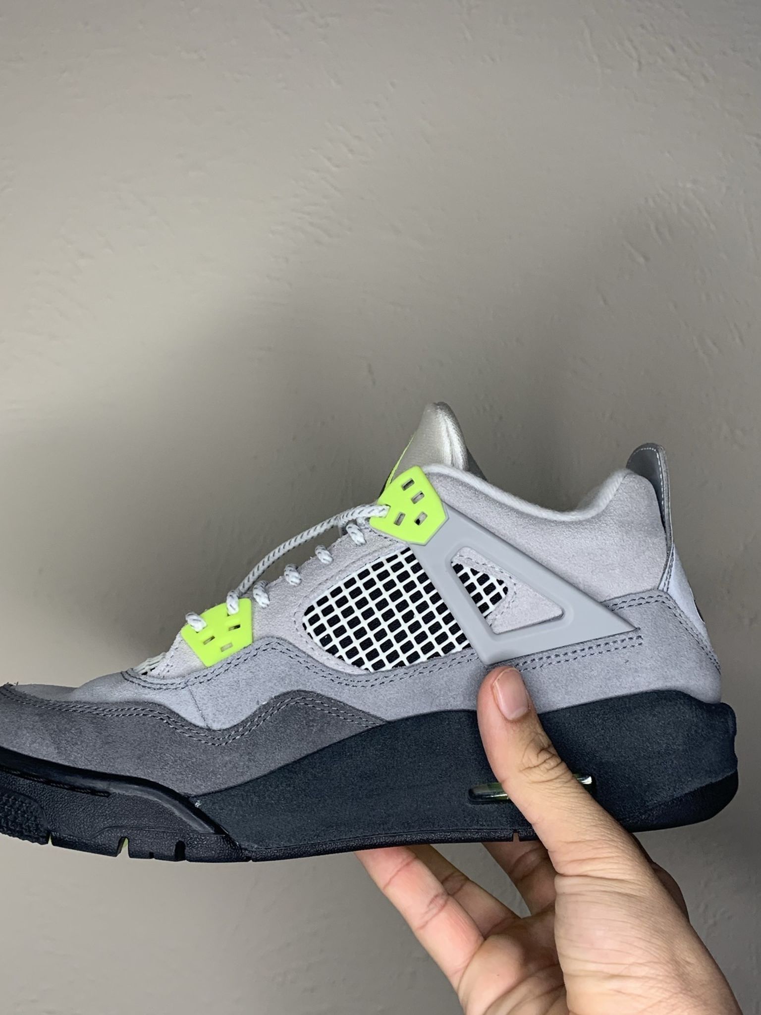 Jordan 4 Neon 95 SE