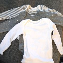 Newborn Long Sleeve Onesies 