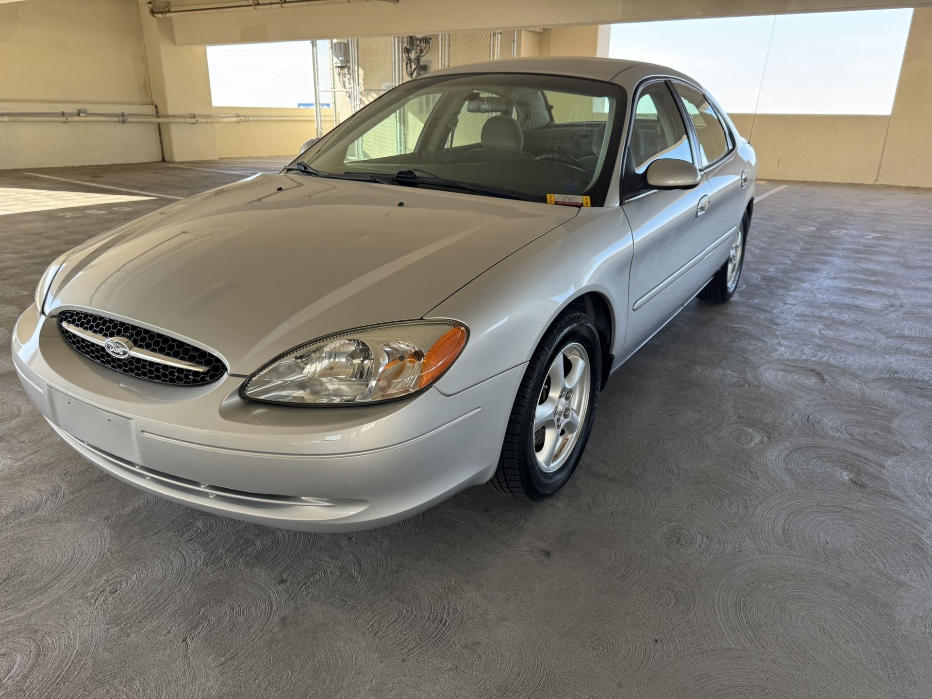 2002 Ford Taurus